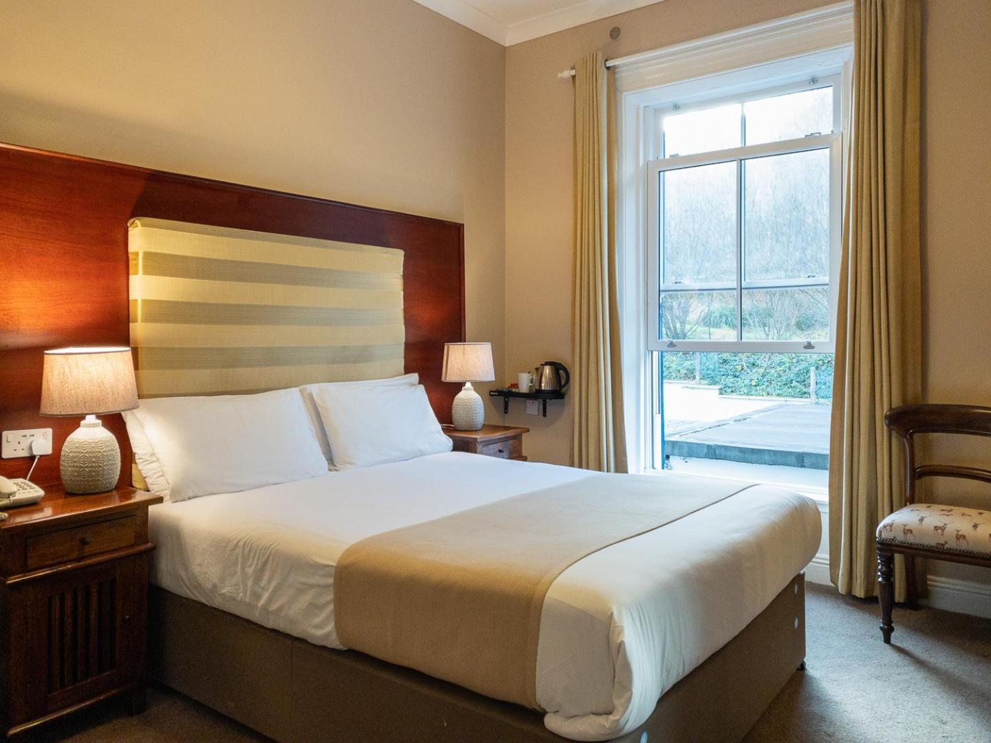 Leenane Hotel Лінон Екстер'єр фото